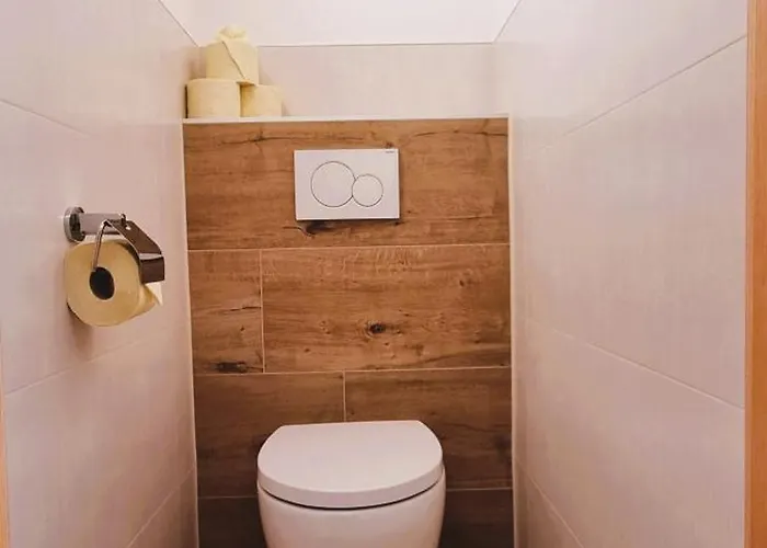 Perhofer Apartment *