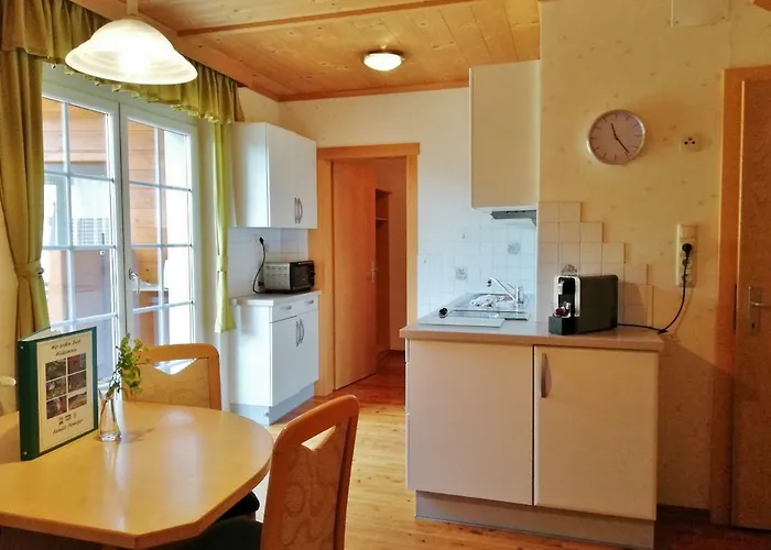 Perhofer Apartment *